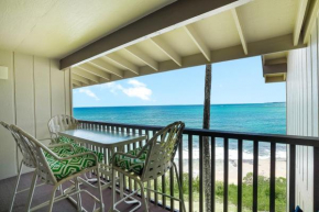 Stunning Oceanfront View Top Floor Condo at Wailua Bay View